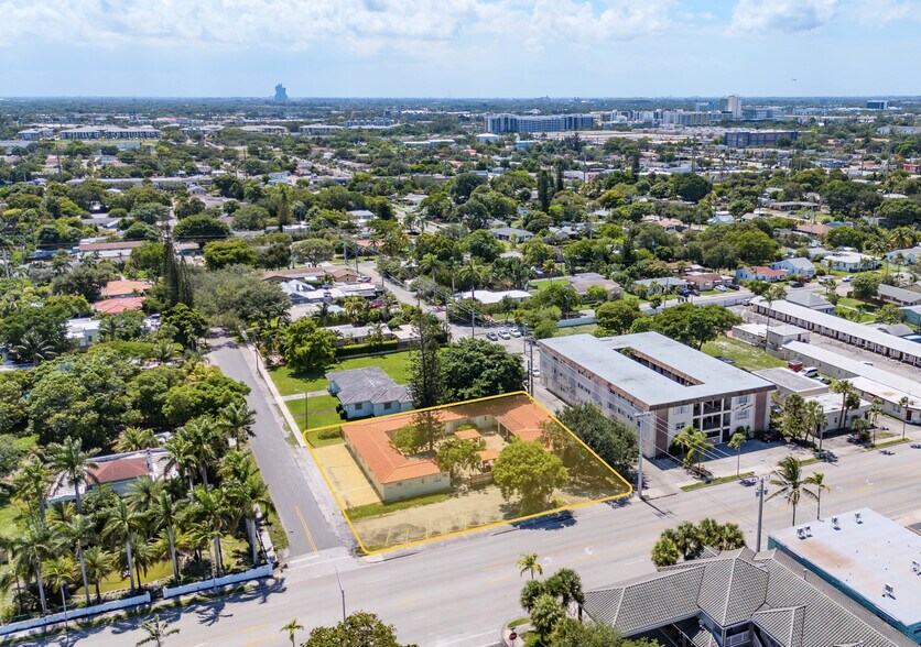 380 S Federal Hwy, Dania Beach, FL à vendre - Photo de l’immeuble – Image 2 sur 15