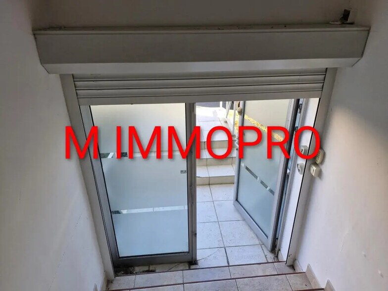Bureau dans Vallauris à louer - Hall d’entrée – Image 1 sur 6