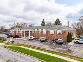 Plus de détails pour 50 Old Village Rd, Columbus, OH - Bureau à vendre