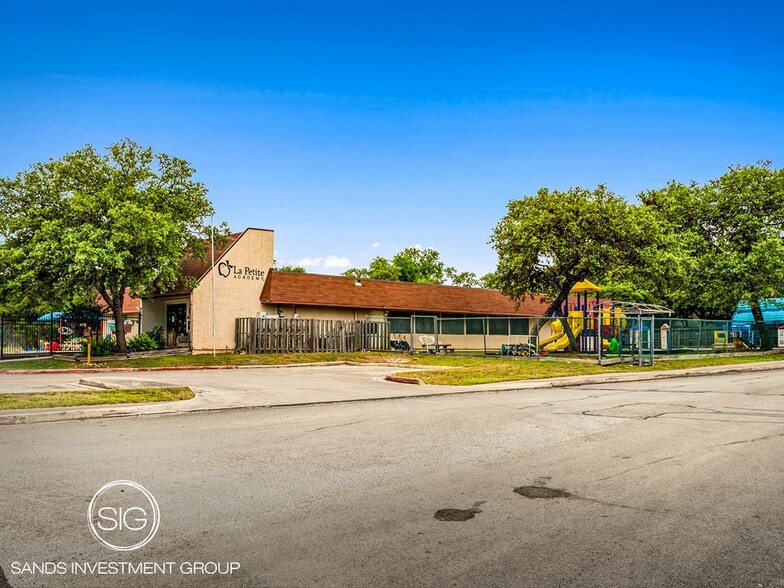 9401 Guilbeau Rd, San Antonio, TX à vendre - Photo de l’immeuble – Image 1 sur 5