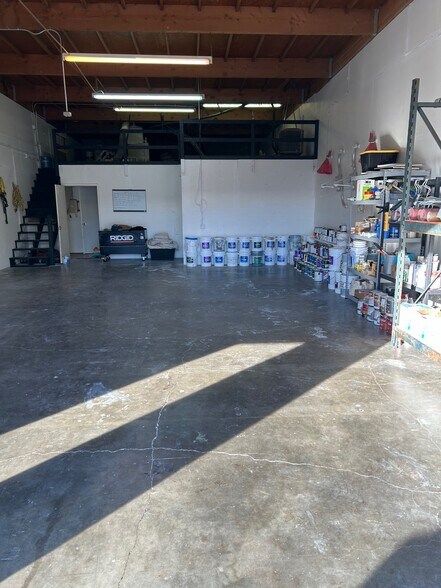 38 Commerce Pl, Vacaville, CA à louer - Photo de l’immeuble – Image 2 sur 13