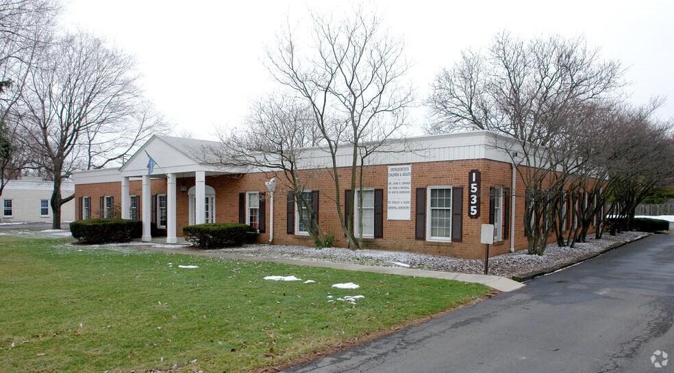 1535 Old Henderson Rd, Columbus, OH à louer - Photo principale – Image 2 sur 3