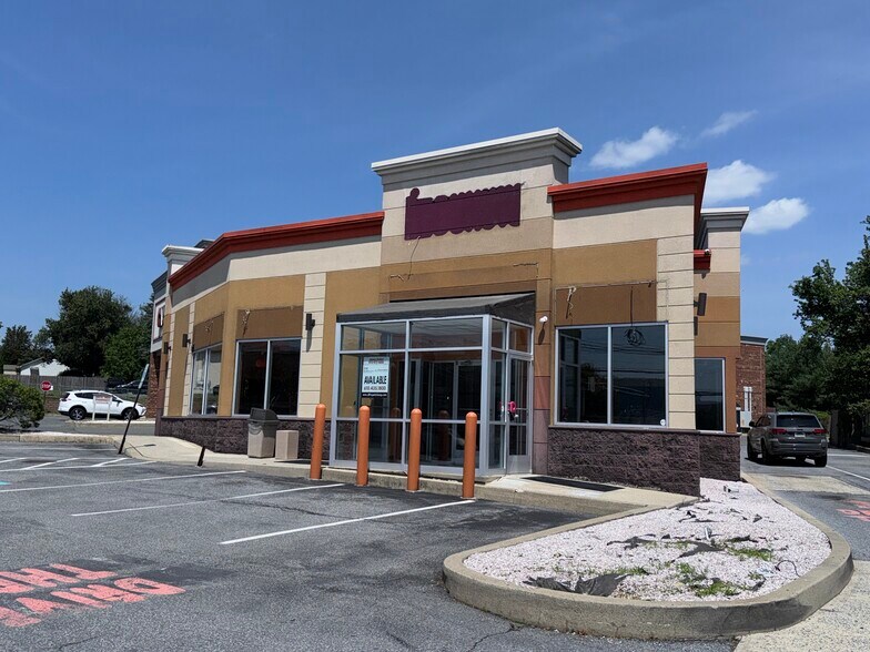 855 S Broadway, Wind Gap, PA à louer - Photo de l’immeuble – Image 3 sur 18