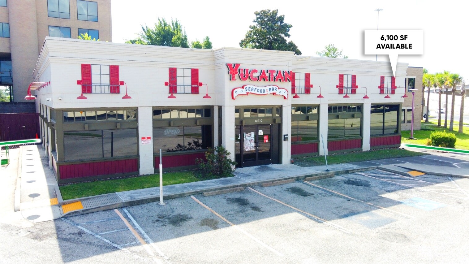 10510 Northwest Fwy, Houston, TX à louer Photo principale– Image 1 sur 4