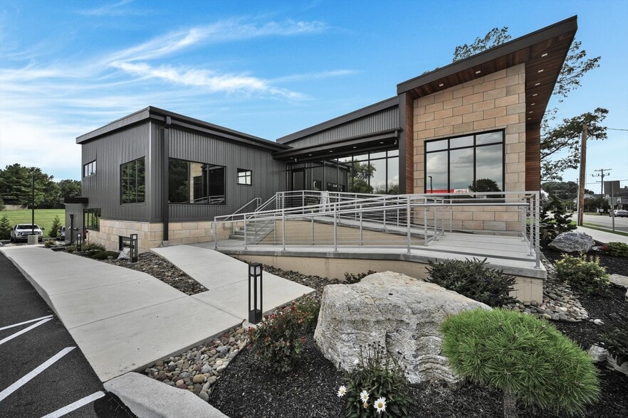 742 E Main St, Annville, PA à louer - Photo principale – Image 1 sur 11