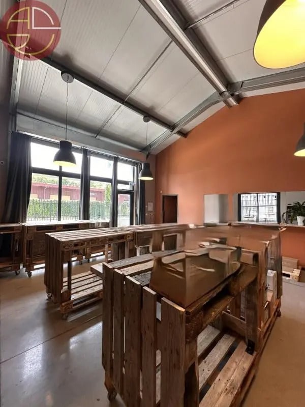 Plus de détails pour Industriel/Logistique à vendre