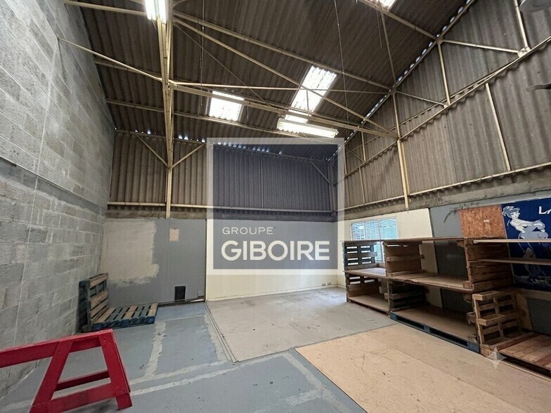 Local commercial dans Rennes à louer - Photo intérieure – Image 2 sur 8