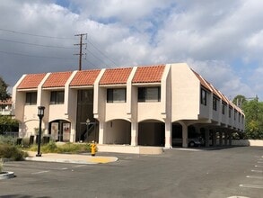 187 E Wilbur Rd, Thousand Oaks, CA à louer Photo intérieure– Image 1 sur 4