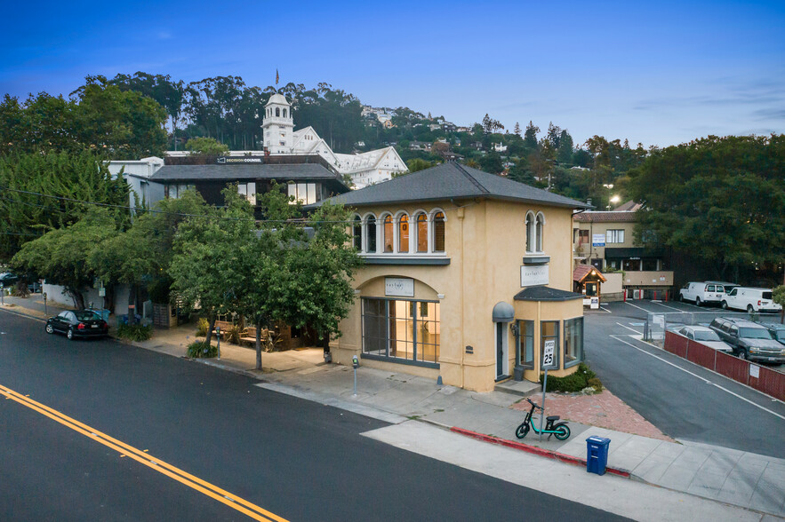 2911 Claremont Blvd, Berkeley, CA à louer - Photo de l’immeuble – Image 1 sur 20