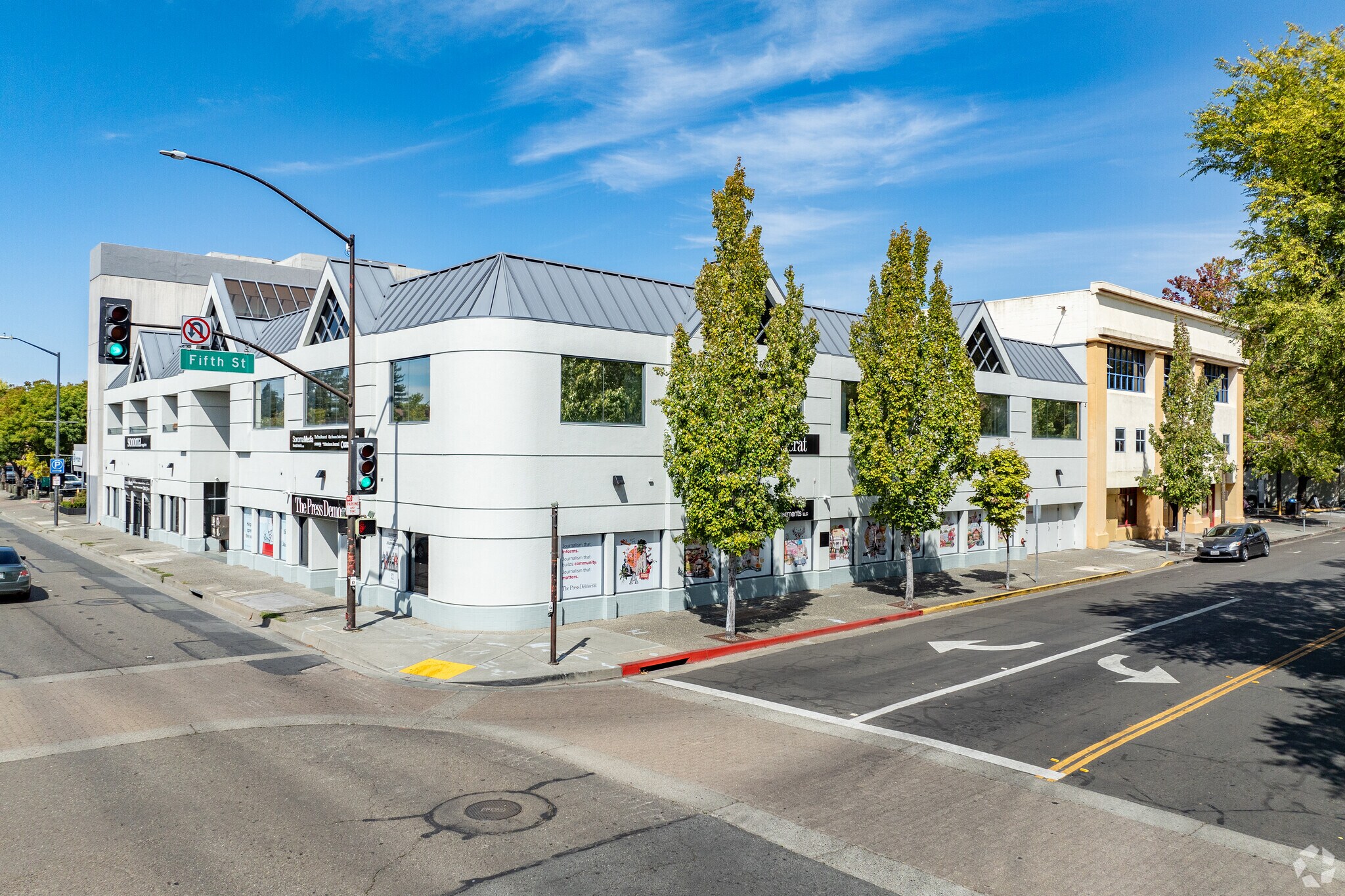 515 5th St, Santa Rosa, CA à louer Photo principale– Image 1 sur 4