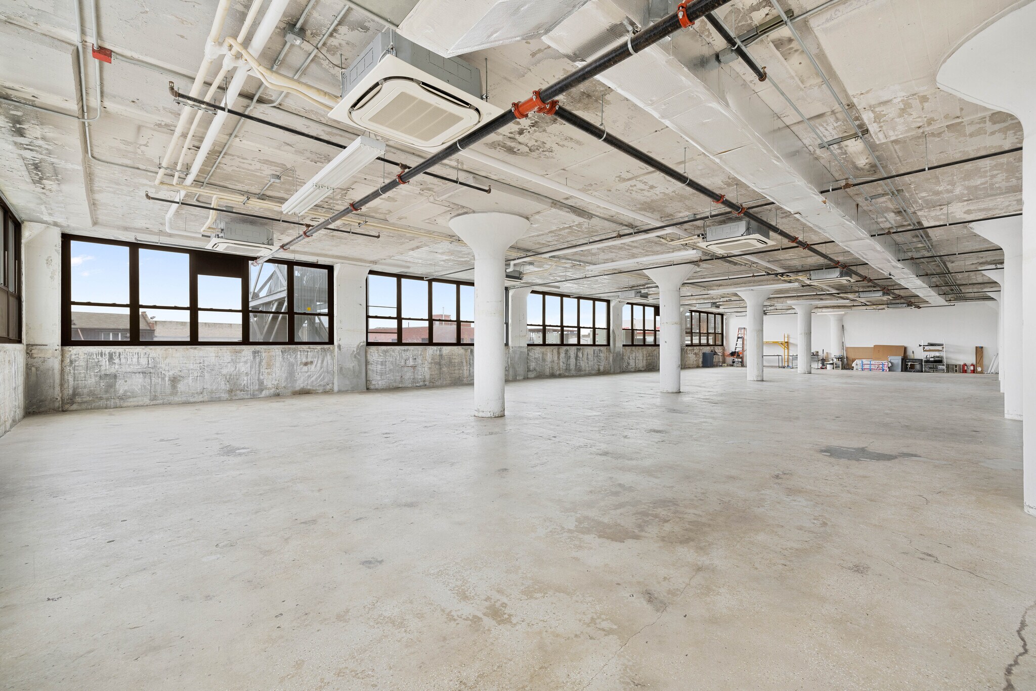 315 Meserole St, Brooklyn, NY à louer Photo intérieure– Image 1 sur 3