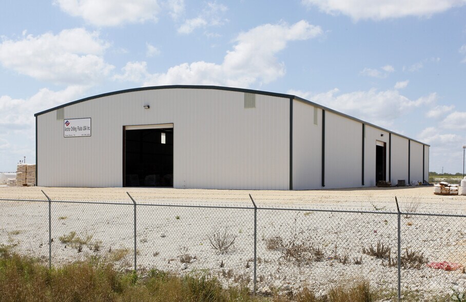 3077 S Highway 37 Access, Three Rivers, TX à vendre - Photo de l’immeuble – Image 2 sur 4