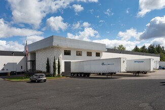 Plus de détails pour 18285-18557 NE Halsey St, Portland, OR - Industriel/Logistique à louer