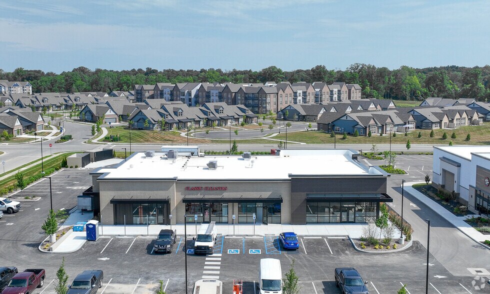 6165 Promenade Shops Blvd, Noblesville, IN à louer - Photo de l’immeuble – Image 3 sur 5