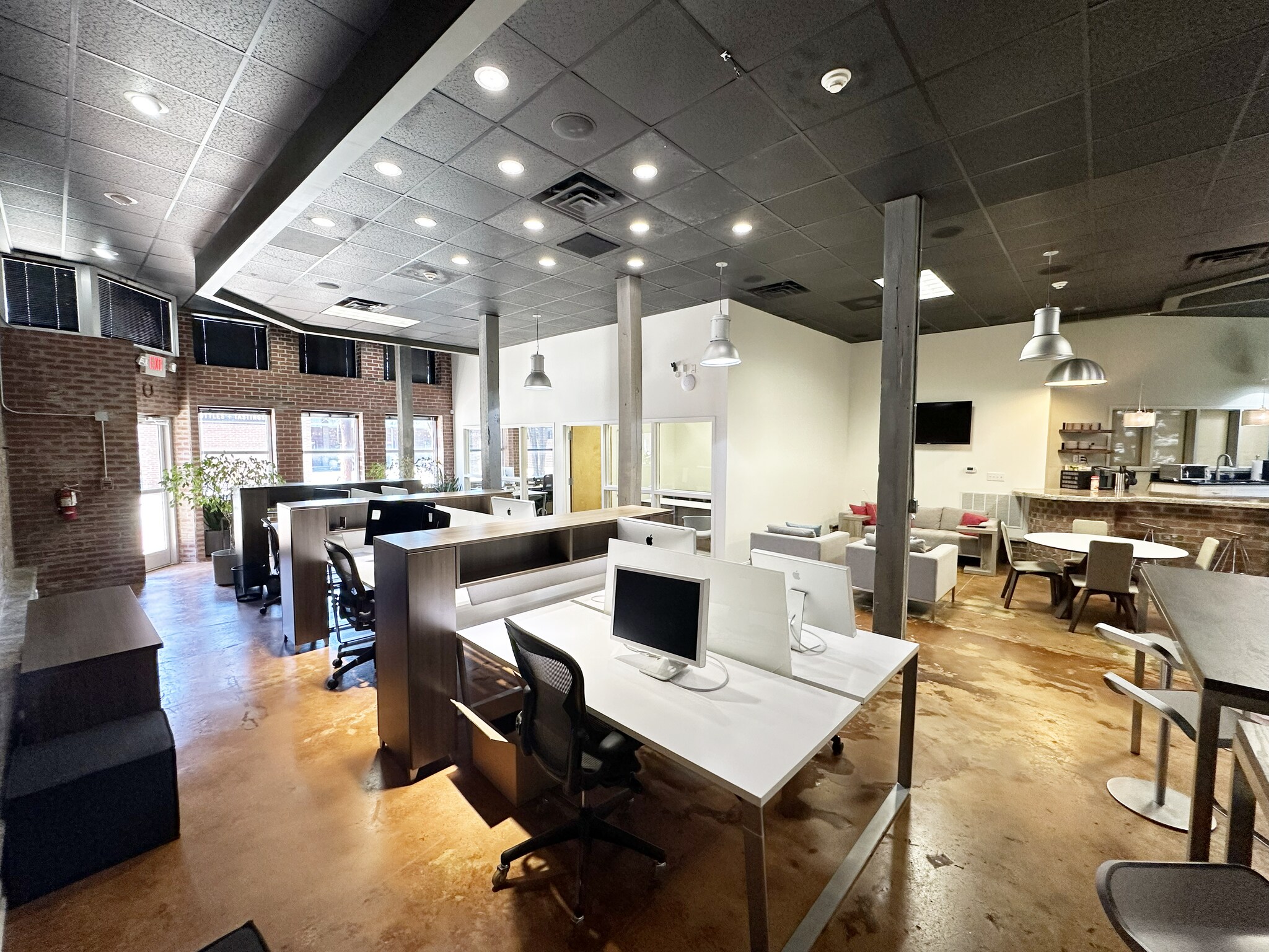 803 N Trade St, Winston-Salem, NC à louer Photo intérieure– Image 1 sur 9