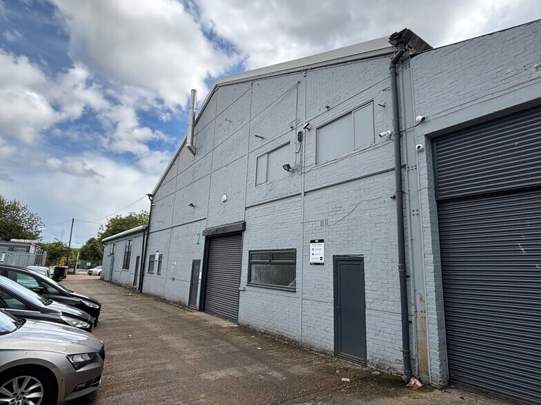 2 Abercromby Ave, High Wycombe à louer - Photo principale – Image 1 sur 2