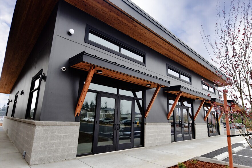 8675 Martin Way E, Lacey, WA à louer - Photo de l’immeuble – Image 2 sur 3