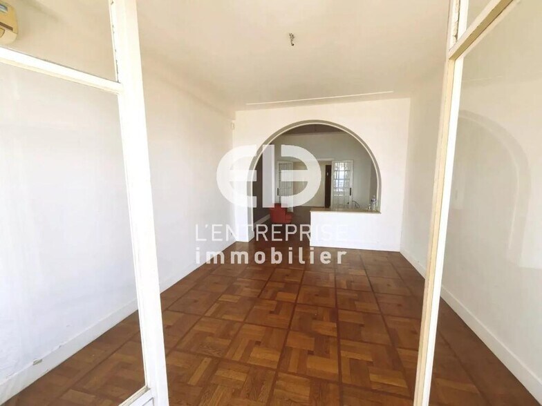 Bureau dans Nice à louer - Photo de l’immeuble – Image 2 sur 10