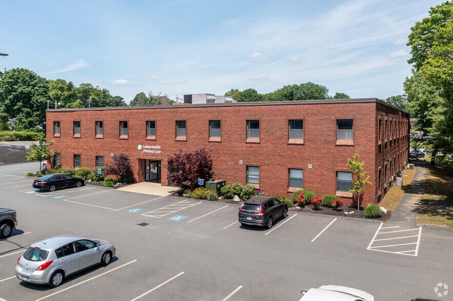 5 Federal St, Danvers, MA à louer - Photo de l’immeuble – Image 1 sur 20