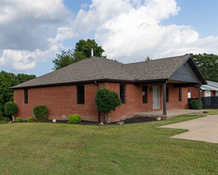 8984 S Park Rd, Rogers, AR à louer - Photo de l’immeuble – Image 3 sur 28