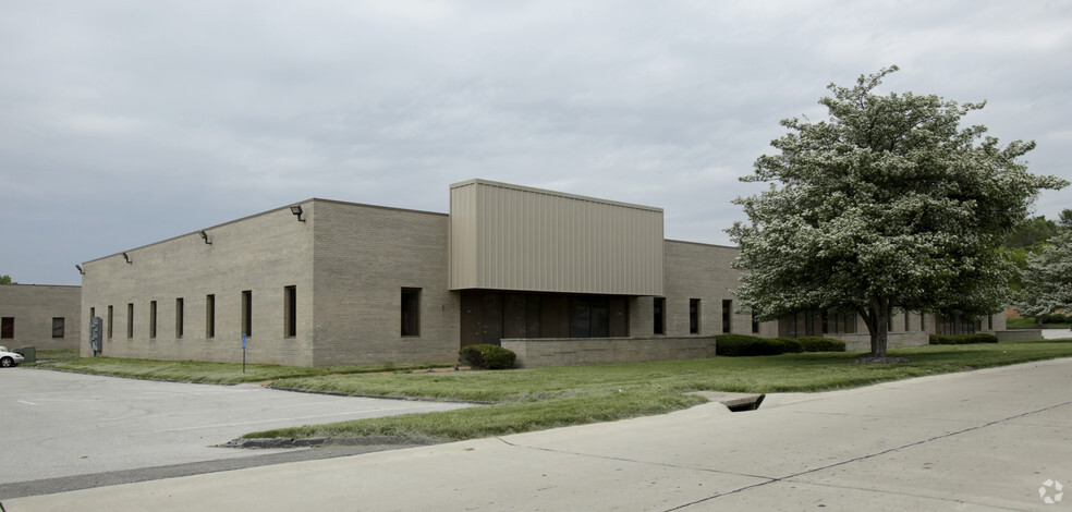 12747-12759 Carrollton Industrial Dr, Bridgeton, MO à louer - Photo principale – Image 1 sur 6