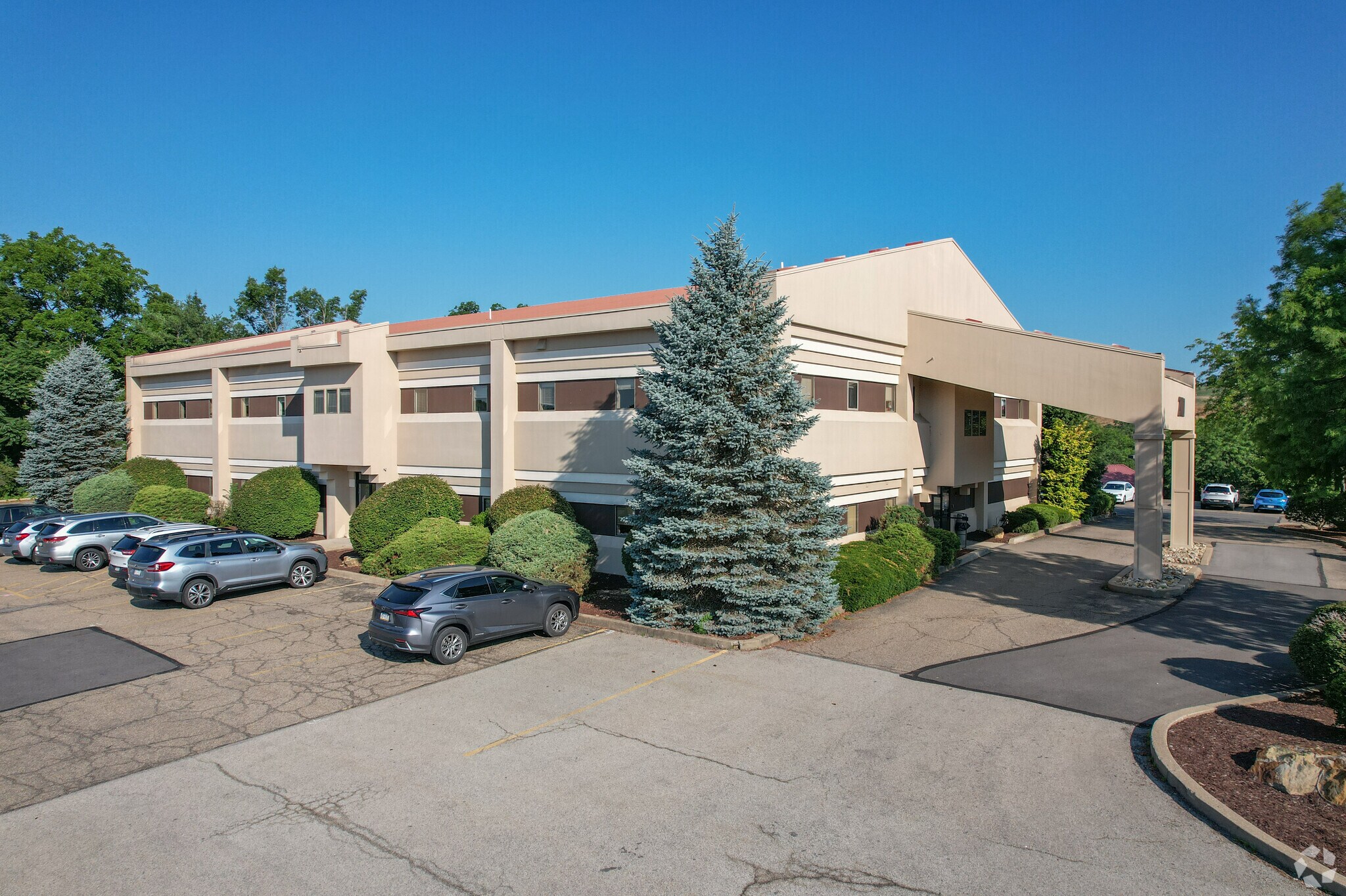2001 Waterdam Plaza Dr, McMurray, PA à louer Photo de l’immeuble– Image 1 sur 8