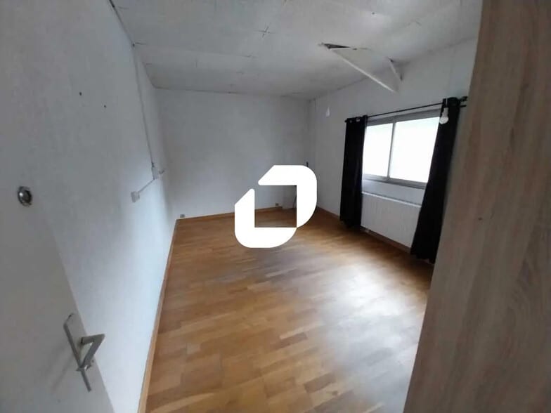 Bureau dans Eysines à louer - Photo de l’immeuble – Image 2 sur 11