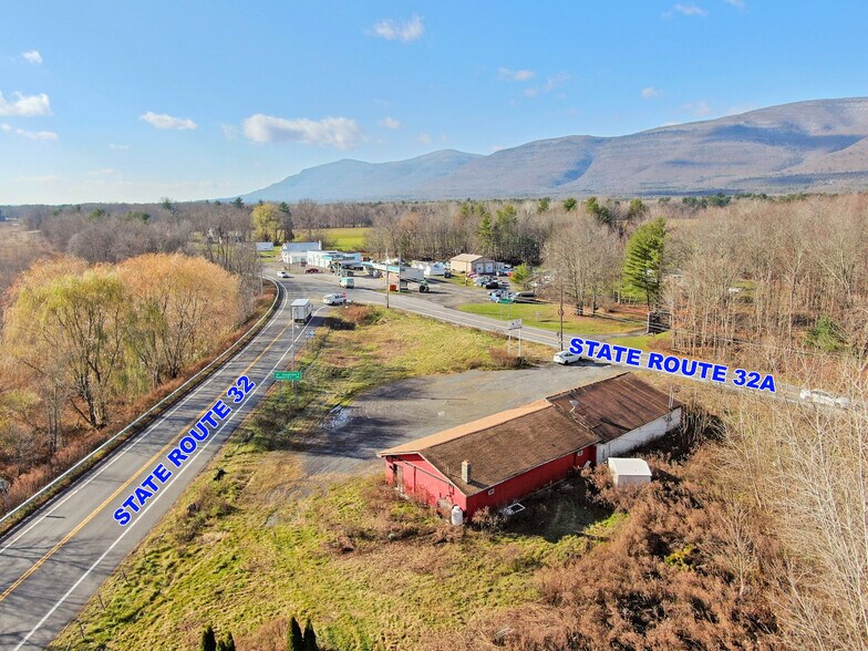 8 Rt 32A, Saugerties, NY à vendre - Photo de l’immeuble – Image 1 sur 21