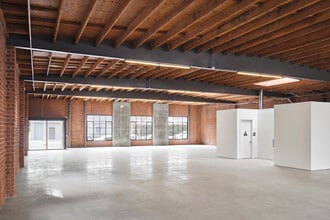 4005 W Jefferson Blvd, Los Angeles, CA à louer Photo intérieure– Image 1 sur 4