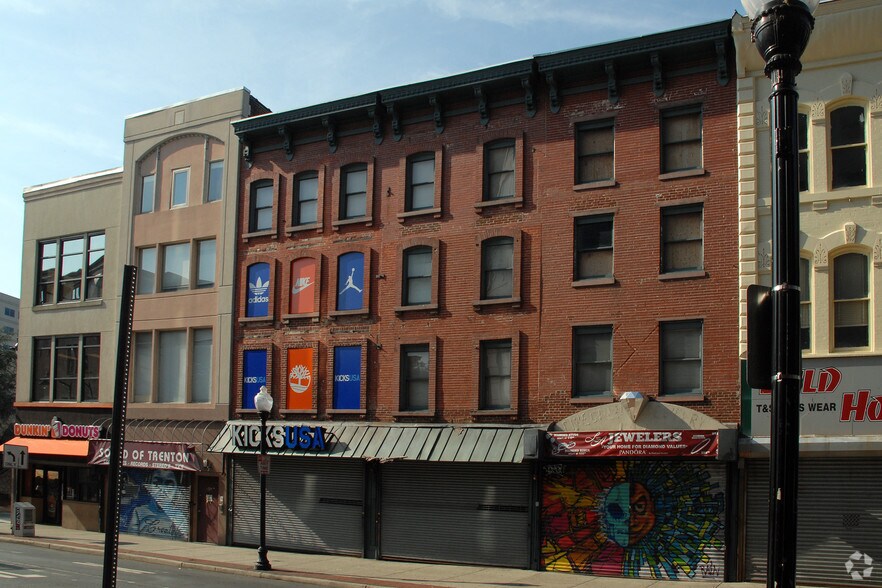 41 E State St, Trenton, NJ à vendre - Photo de l’immeuble – Image 2 sur 3