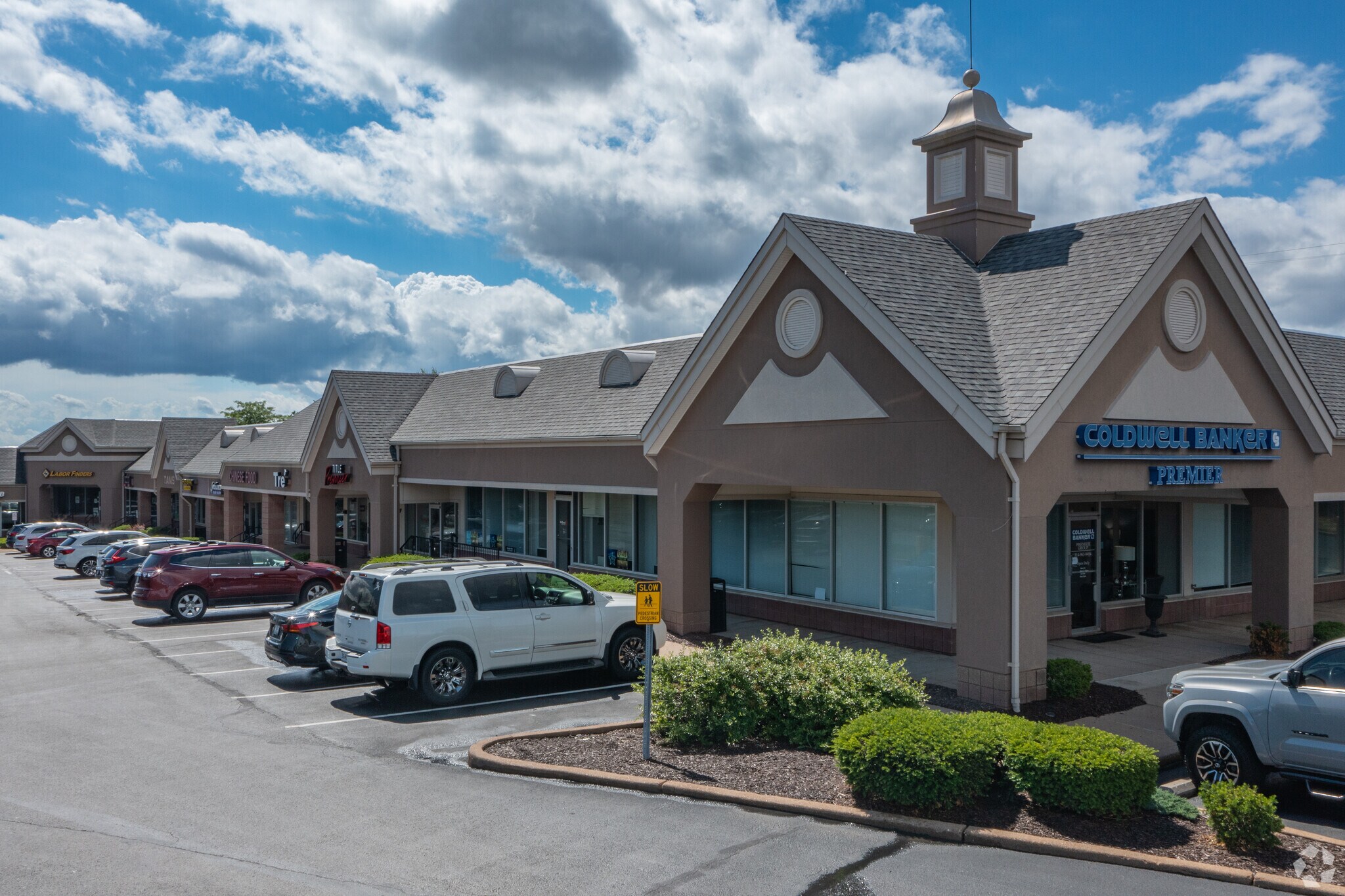 4004-4050 Butler Hill Rd, Saint Louis, MO à louer Photo principale– Image 1 sur 8