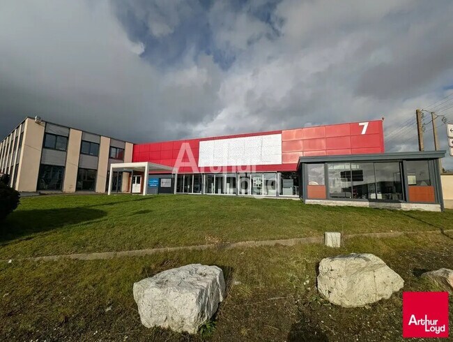 Plus de détails pour Local d’activités à vendre