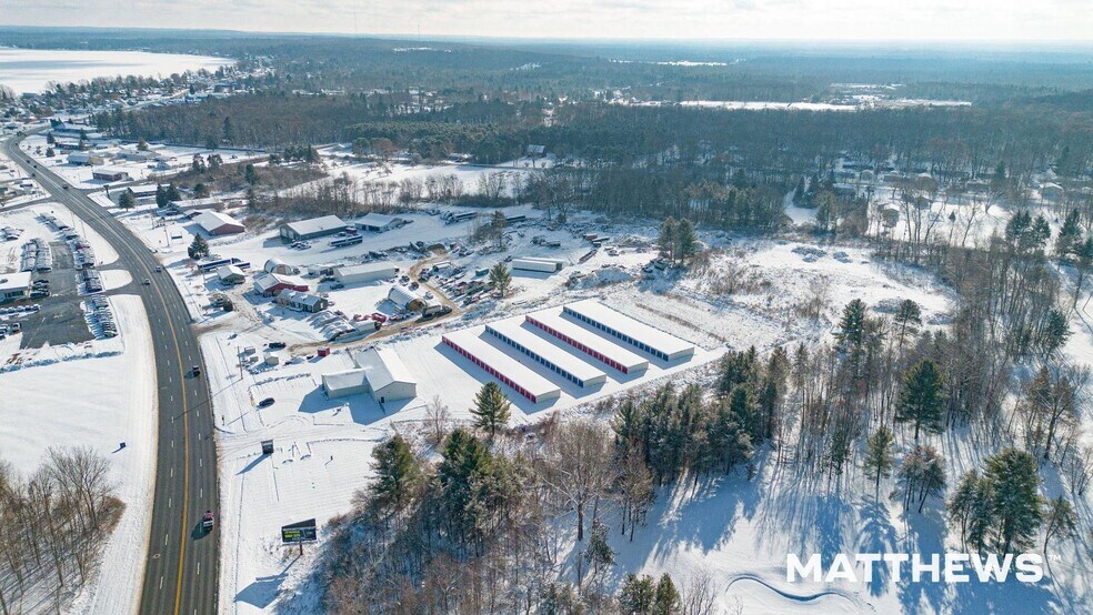 7685 W Houghton Lake Dr, Houghton Lake, MI à vendre - Photo principale – Image 1 sur 3