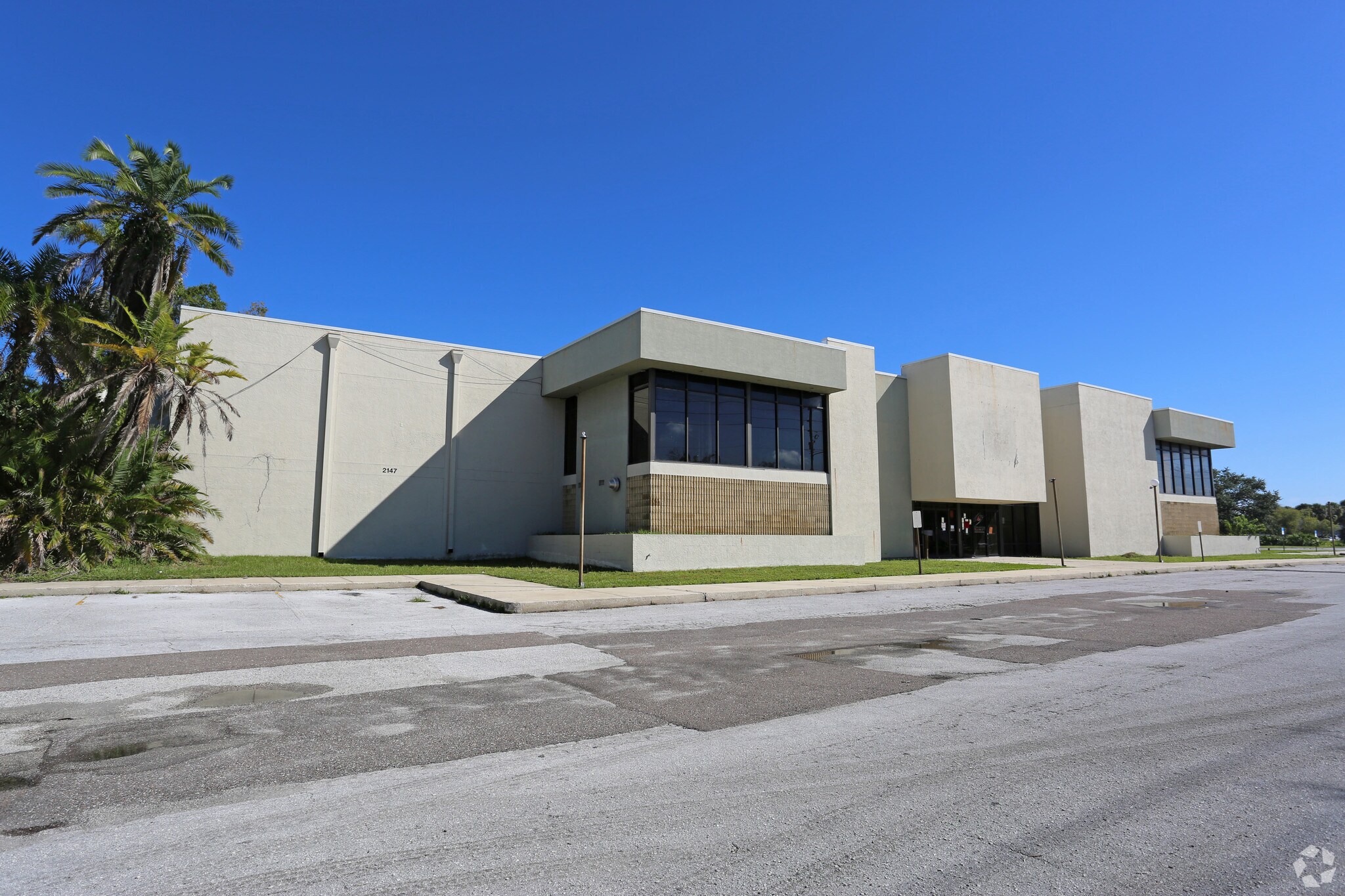 2147 Pine Forest Dr, Clearwater, FL à vendre Photo principale– Image 1 sur 14