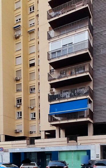 Immeuble residentiel dans Málaga, Málaga à vendre - Photo de l’immeuble – Image 1 sur 1