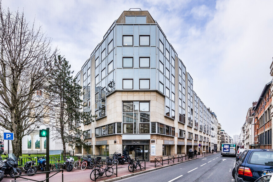 116-118 Rue Jules Guesde, Levallois-Perret à louer - Photo principale – Image 1 sur 4