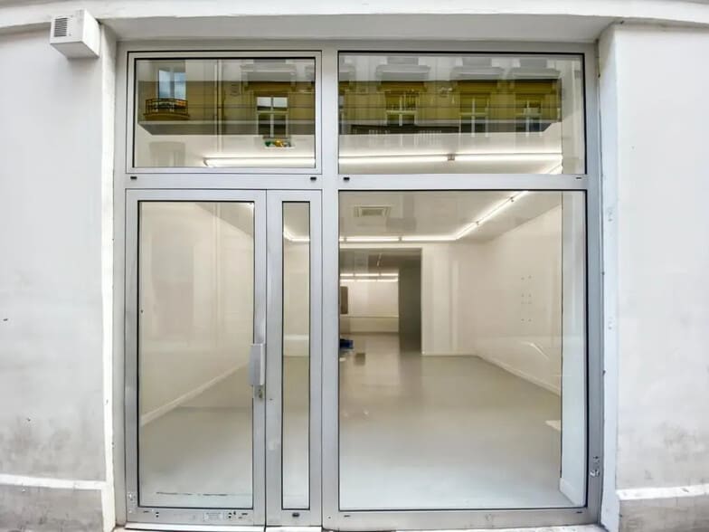 Bureau dans Paris à louer - Photo de l’immeuble – Image 1 sur 9