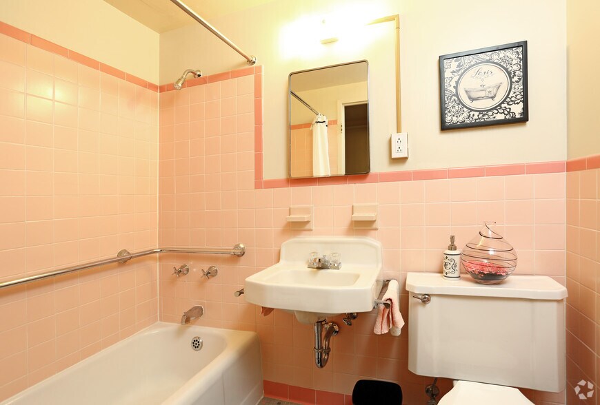 320 N 22nd St, Omaha, NE à vendre - Photo de l’immeuble – Image 3 sur 118