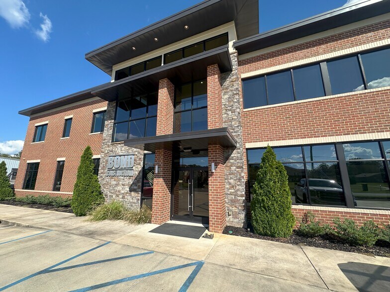 1001 30th Ave, Northport, AL à louer - Photo de l’immeuble – Image 2 sur 9