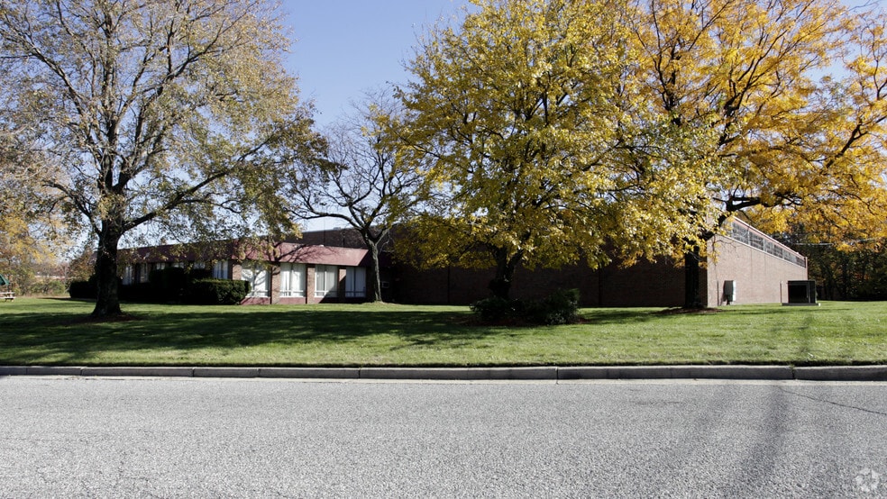 18 Kennedy Blvd, East Brunswick, NJ à louer - Photo principale – Image 1 sur 3