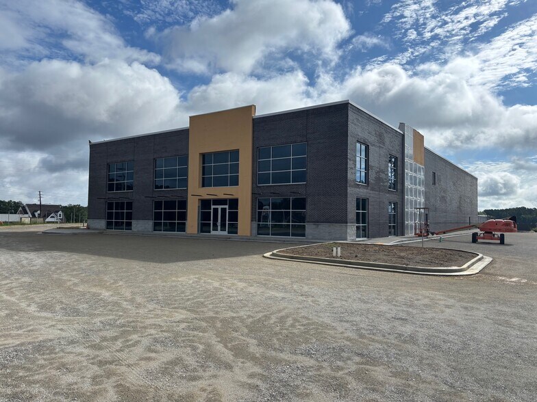 2147 Redmond Cir NW, Rome, GA à louer - Photo de l’immeuble – Image 1 sur 4