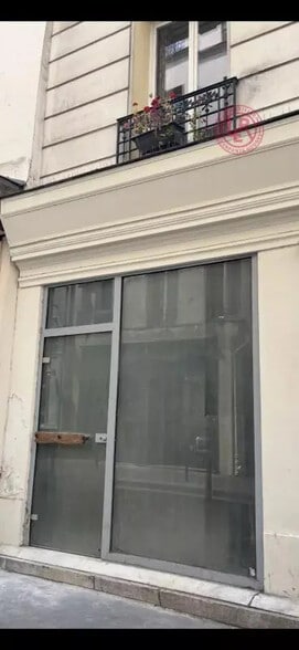 Local commercial dans Paris à louer - Photo de l’immeuble – Image 1 sur 4