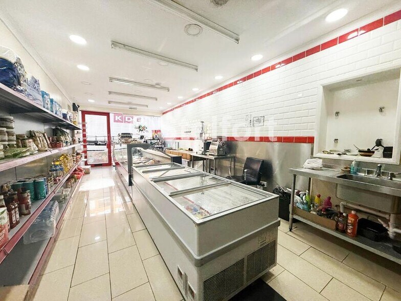 677 Holloway Rd, Londres à louer - Photo de l’immeuble – Image 3 sur 9