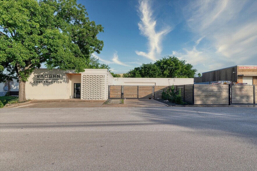 6808 Broad Ave, Waco, TX à vendre - Photo de l’immeuble – Image 2 sur 12
