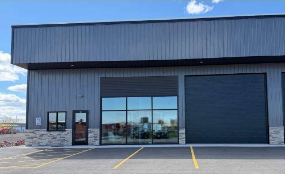 5700 W Clairemont Dr, Appleton, WI à louer - Photo de l’immeuble – Image 3 sur 12