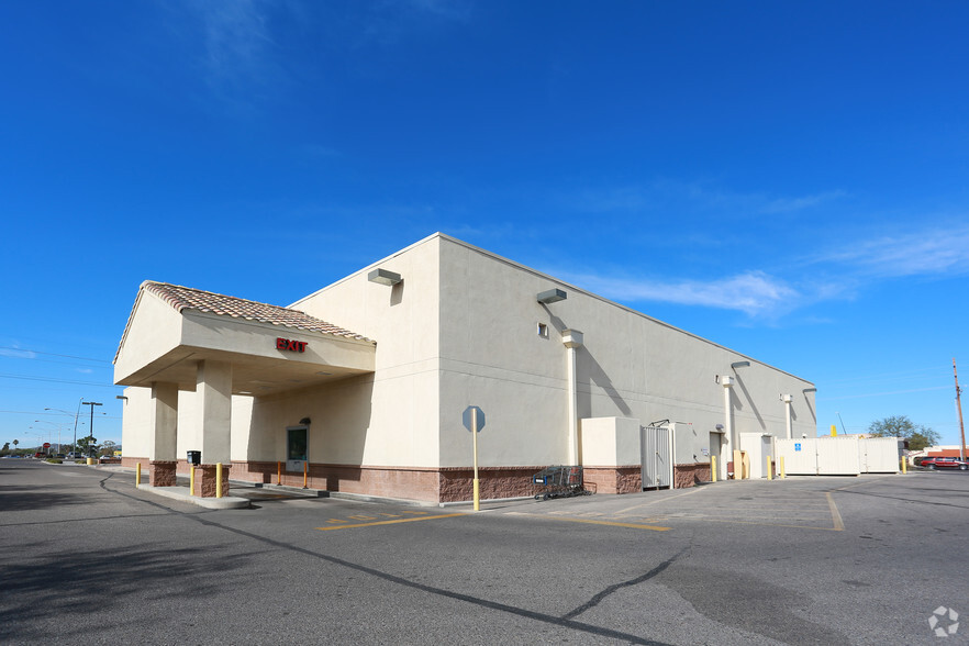 525 W Valencia Rd, Tucson, AZ à louer - Photo de l’immeuble – Image 3 sur 4