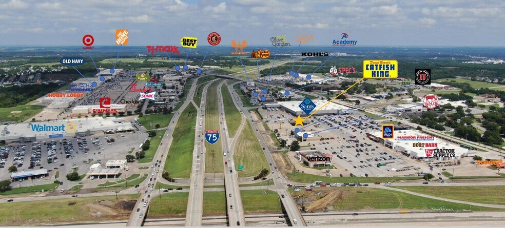 3301 N US Highway 75, Sherman, TX à vendre - Photo de l’immeuble – Image 2 sur 7