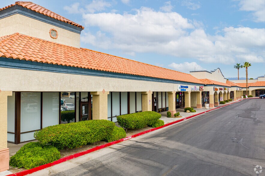 4858-4920 W Lone Mountain Rd, Las Vegas, NV à vendre - Photo principale – Image 1 sur 4