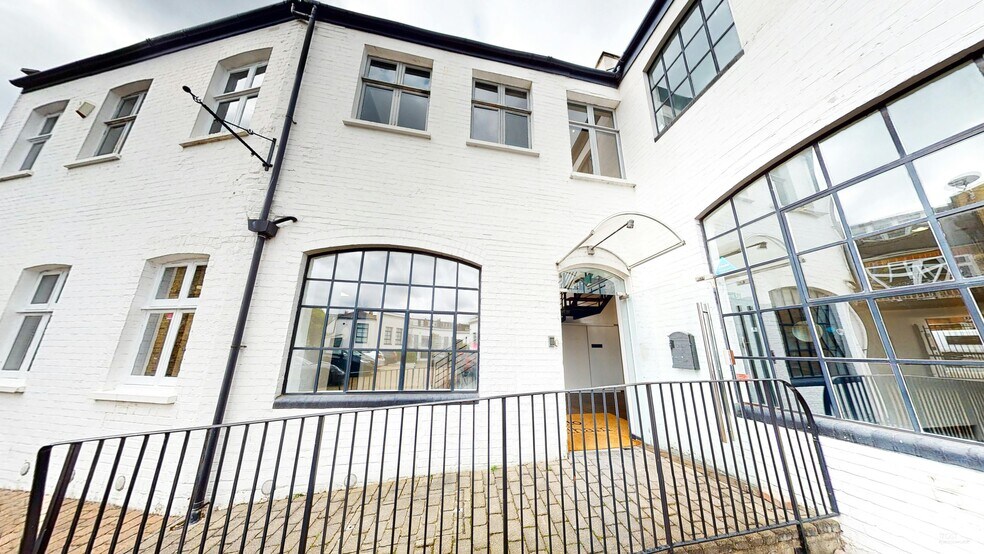 158 Hurlingham Rd, Londres à vendre - Photo de l’immeuble – Image 2 sur 4