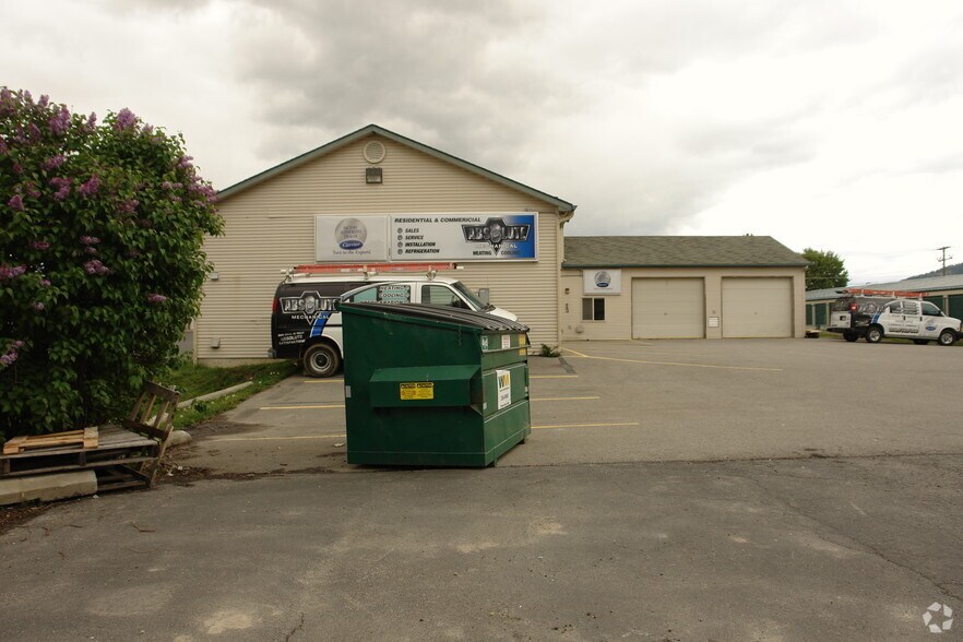 131-133 E Poplar Ave, Coeur d'Alene, ID à louer - Photo de l’immeuble – Image 3 sur 3